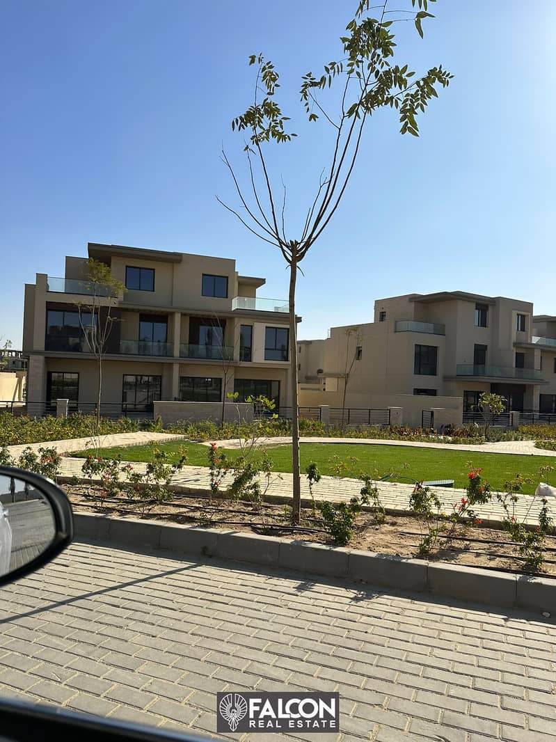 Villa 314 m for ready to move in SODIC Estates (3 floors) for sale in Sheikh Zayed next to Beverly Hills with installments over 6 years 11