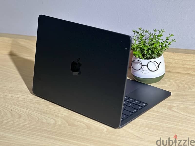 Macbook Air M2  السعر ده بجد 2