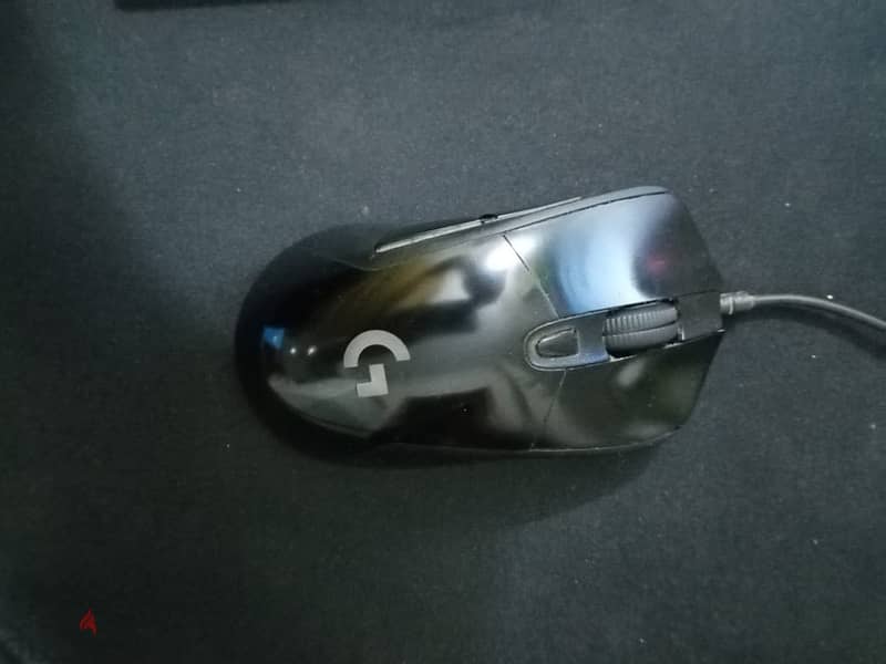 Logitech G403 Mouse 2