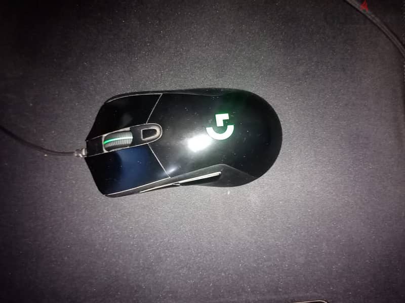 Logitech G403 Mouse 3