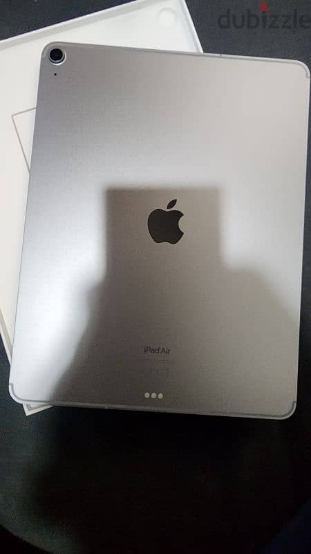 ipad air m2 13 inch 128 wifi + esimاتأكتف فقط 9