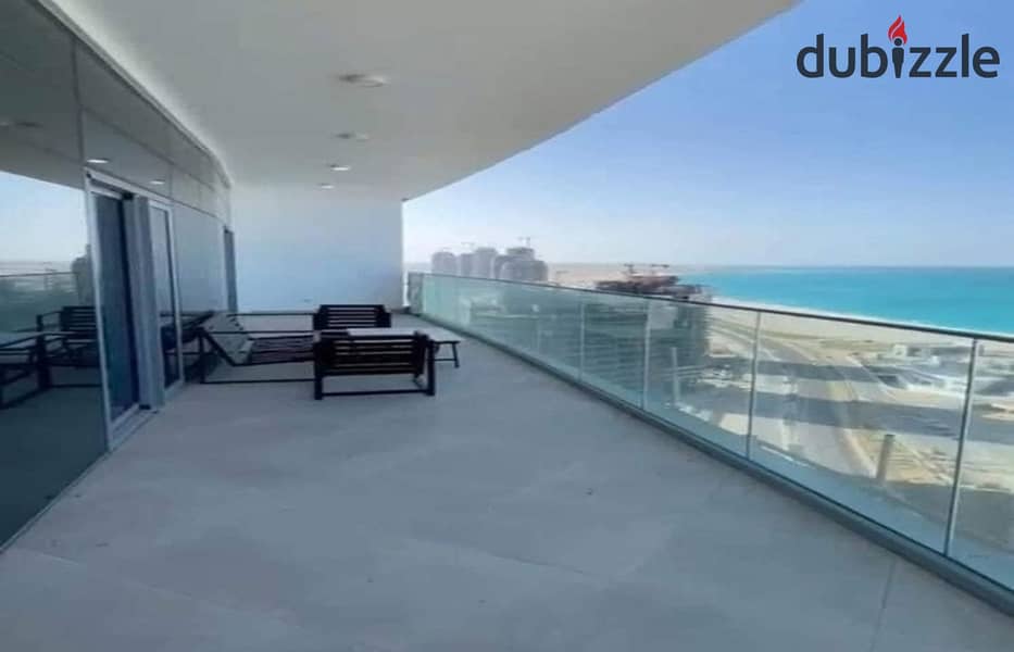 شقة للبيع 250م Sea View الترا لوكس في مزارين العلمين الجديدة أمام فندق الماسة 7