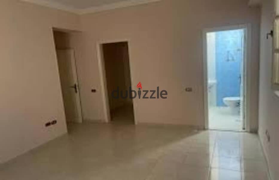 fully finished clinic for sale at ever cred behind the mall of arabia with lowest price in the market for a quick sale. 2