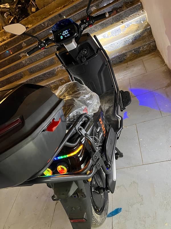 Electric scooters سكوتر كهربا جديد 7