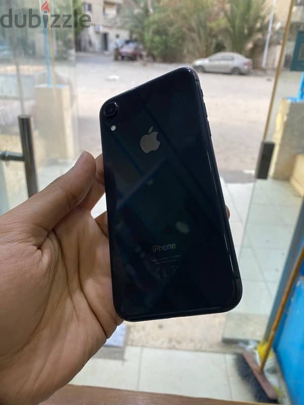 iPhone XR 0