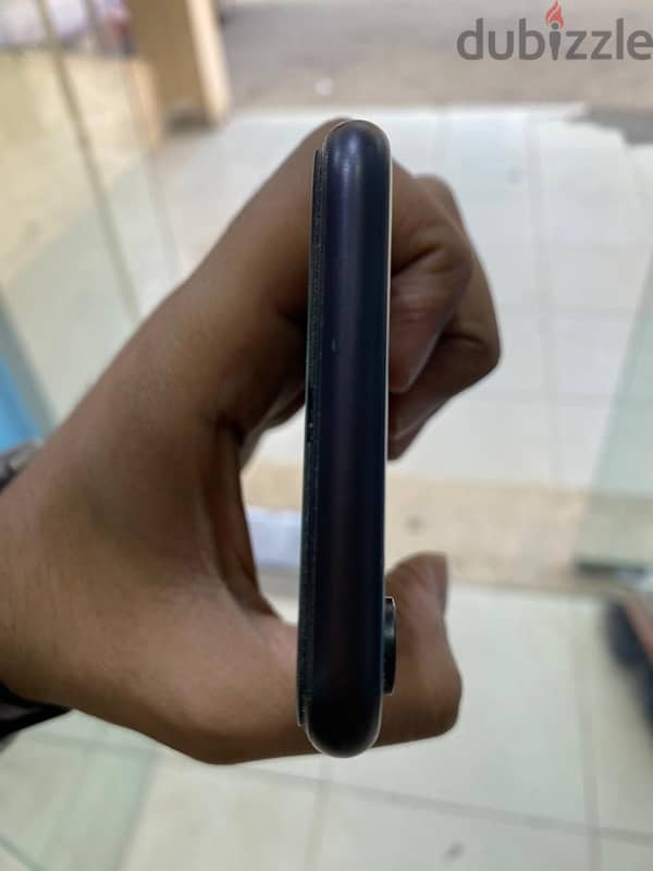 iPhone XR 7