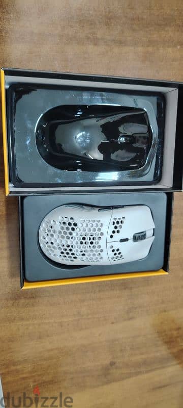 Glorious model o wireless white Matte mouse 5