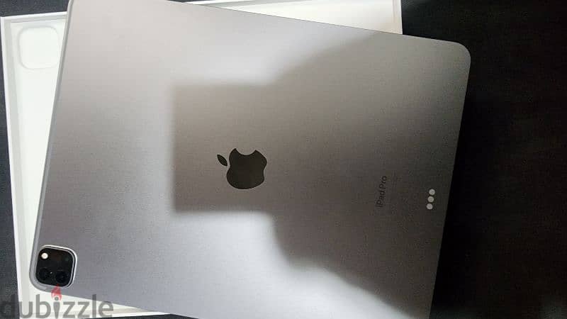 ipad pro m2 12.9 256 like new 8