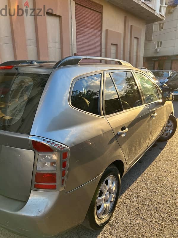 Kia Carens 2010 كيا كارينز ٢٠١٠ حاله ممتازه 4