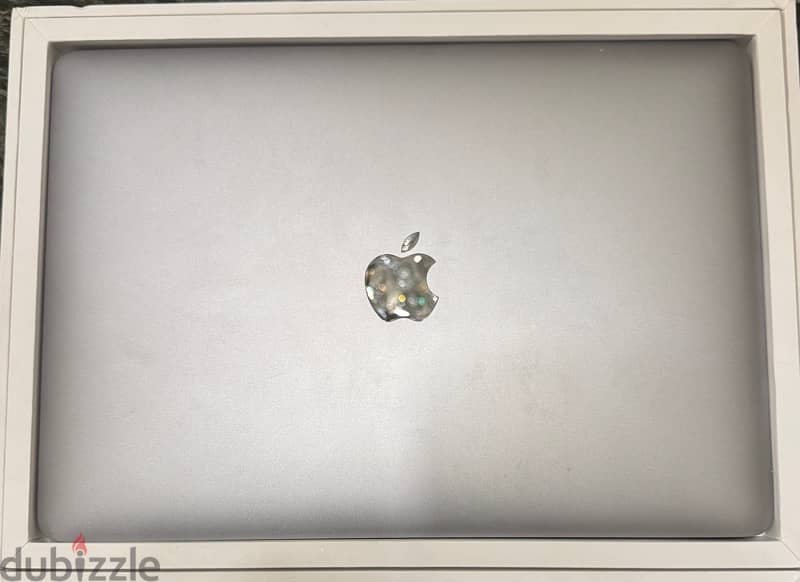 apple macbook pro M1 2