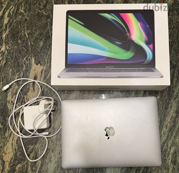 apple macbook pro M1 6