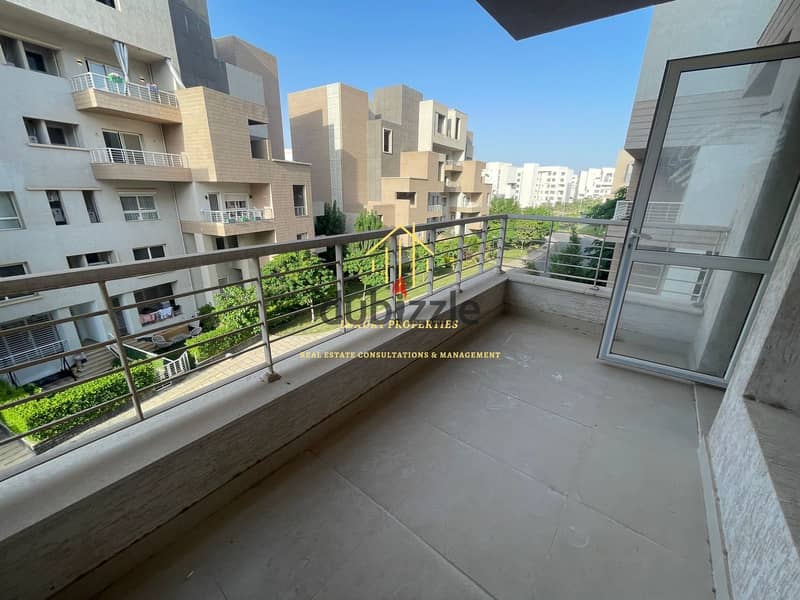 For rent, an empty apartment of 236 square meters in the most upscale phase in Madinaty - B8, with distinctive finishes from Talaat Moustafa and ready 0