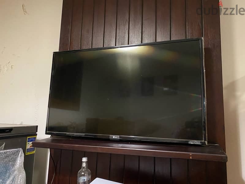 LG 43 inch for sale 2