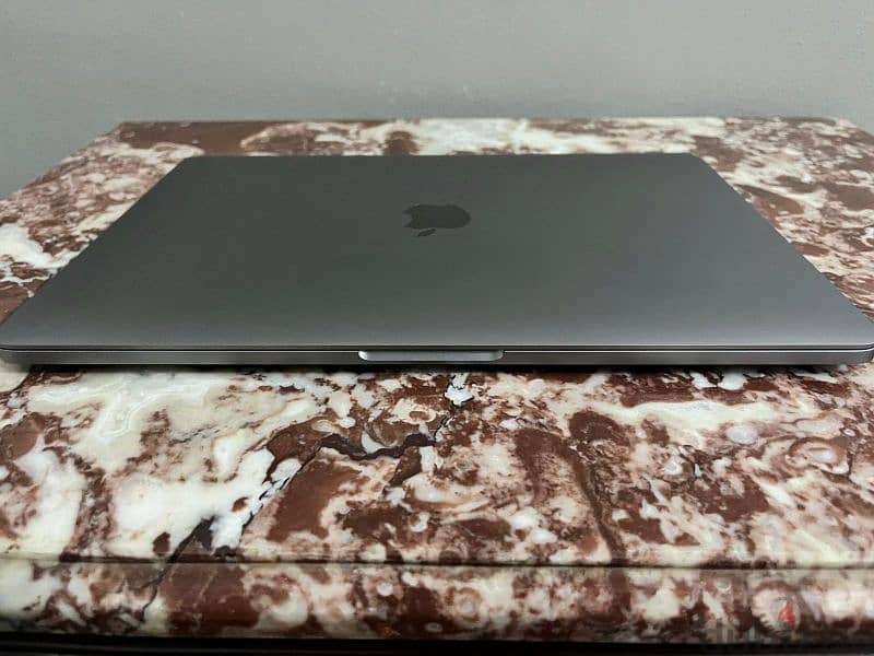 macbook pro m2 512 5