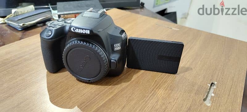 Canon EOS 250D 6