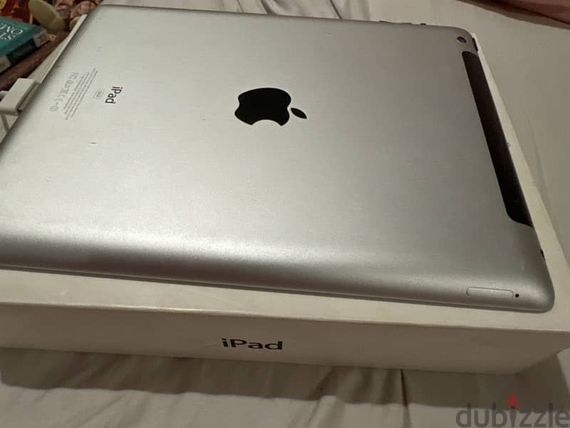 ipad 3  32GB 0