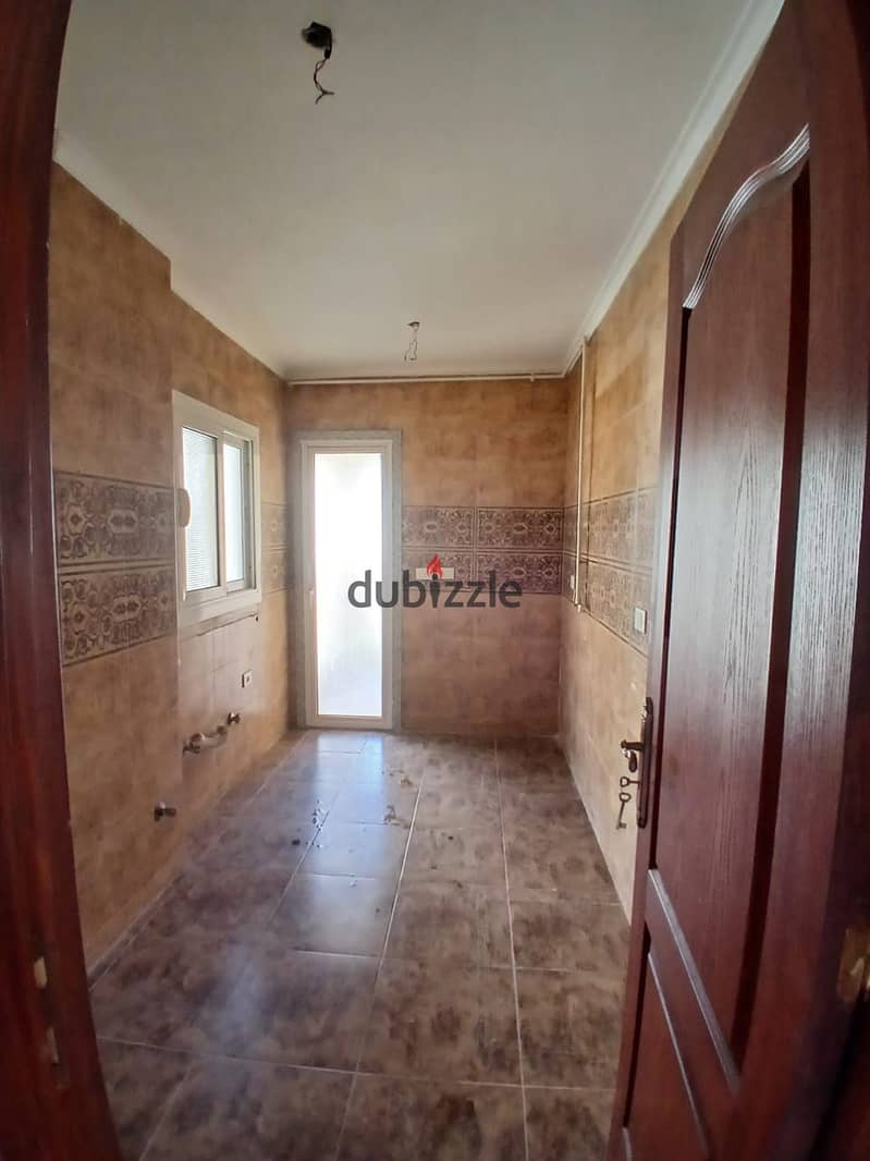 Apartment for sale in Talaat Mostafa B7 Madinaty, garden view, double floor 8