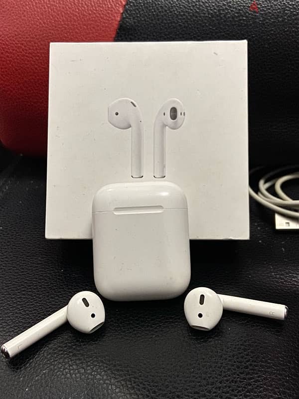 ابل ايربودز الجيل الثاني  Apple AirPods 2nd generation 0