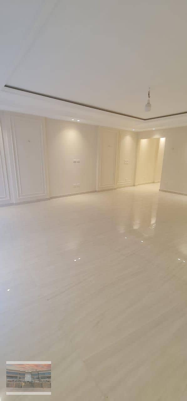 Apartment fully finished in a Very prime location direct view club for sale 0