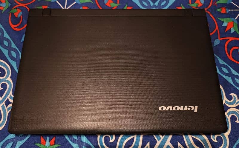 Lenovo IdeaPad 100 laptop 1