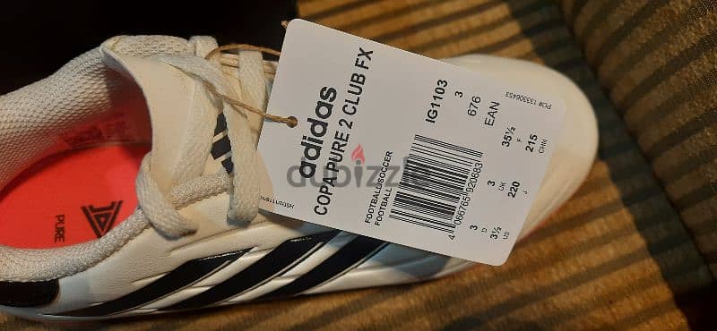 adidas shoes poca pure2 مقاس ٣٥. ٥ 6