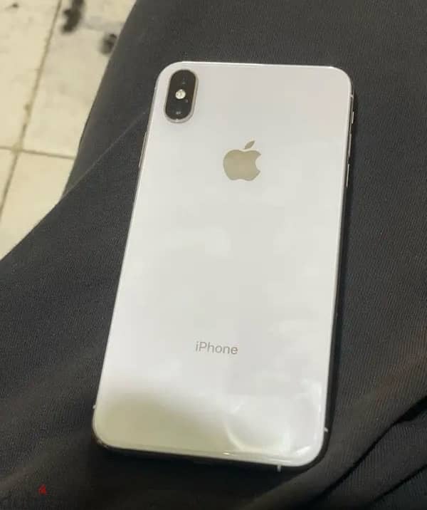 ايفون  xs max 0