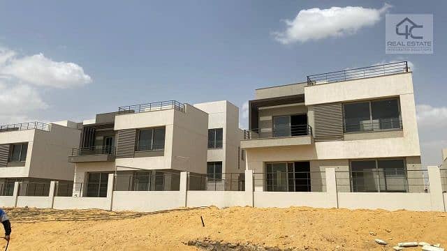 townhouse in installments with the longest payment period, in a prime location in the heart of New Cairo 3