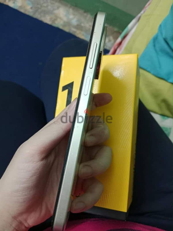 realme 11 2