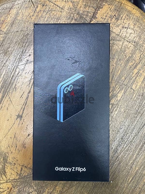 Galaxy Z Flip 6 256G جديد متبرشم 0