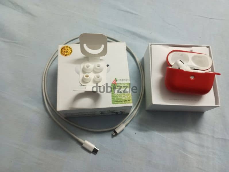 سماعه Air pods pro الجيل الثاني مع جميع استلزماتها +جراب للسماعه 0