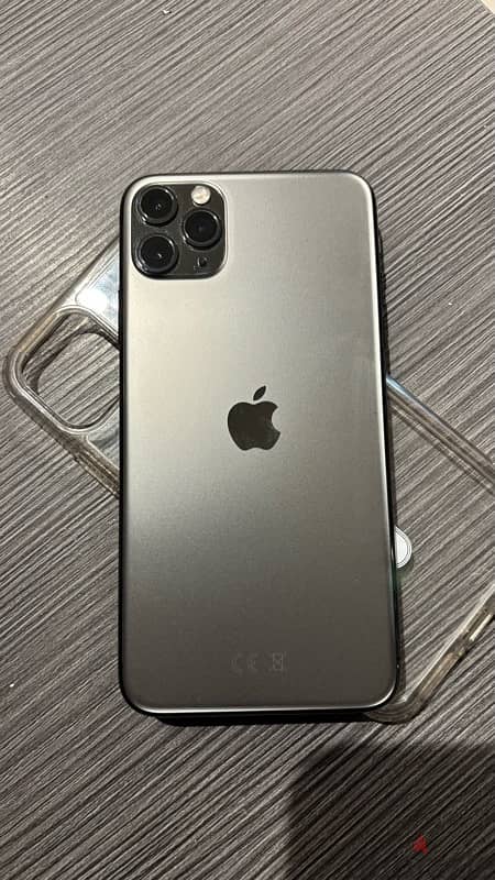 iPhone 11 Pro Max 1