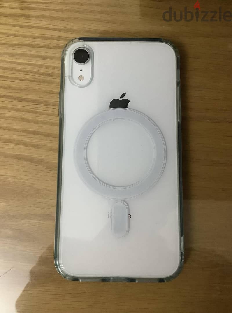 iPhone XR With FaceTime White 128GB 4G LTE - Middle East Version 0