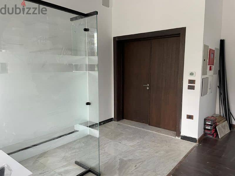 مكتب للبيع على التسعين الجنوبى-  Office For Sale In Eastown 4