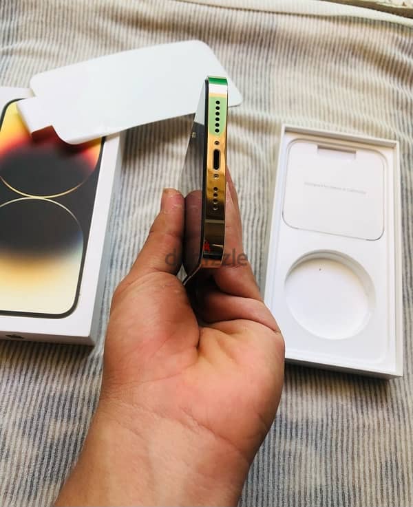 iPhone 14 Pro Max gold 5