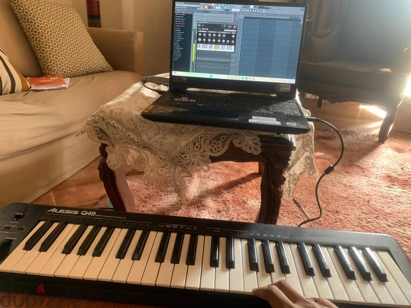 midi Alesis Q49 أمريكي 0