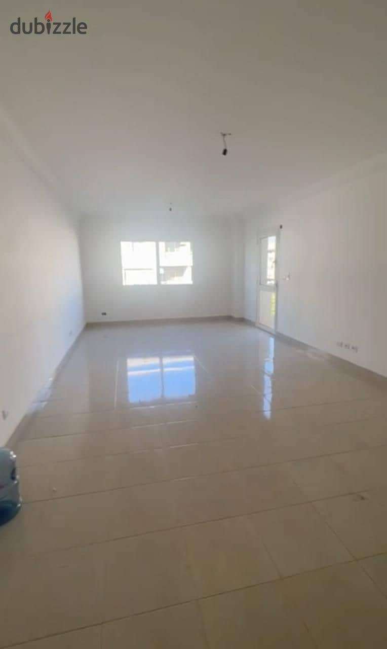 Apartment for rent in Madinaty B10 With a kitchen 0