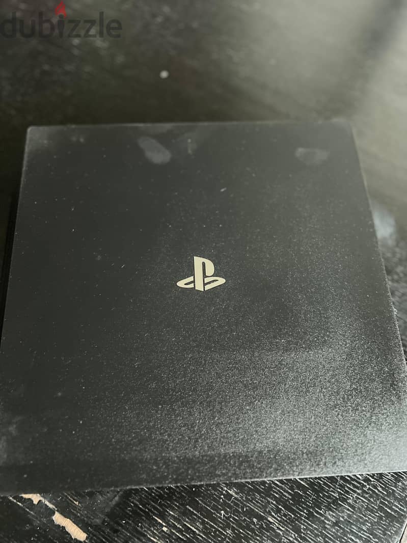 Playstation 4 Pro 1 TB 10