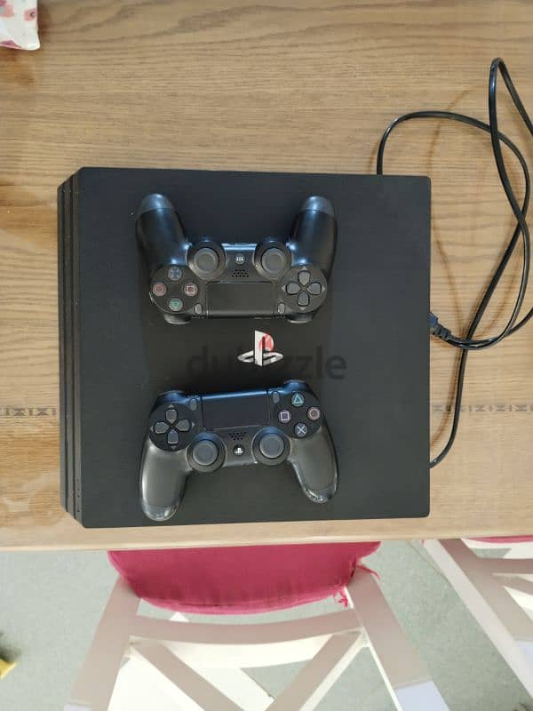 Playstation 4 pro 1TB 6