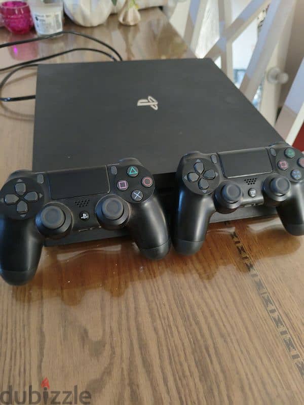 Playstation 4 pro 1TB 14