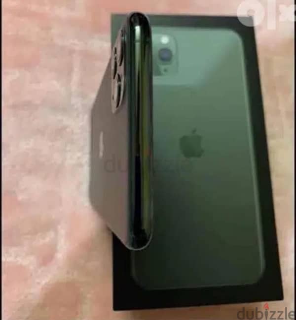 i phone 11 pro max 256 Gb like new without any scratches 3