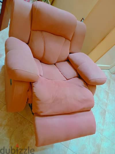 recliner/ lazyboy كرسي استرخاء