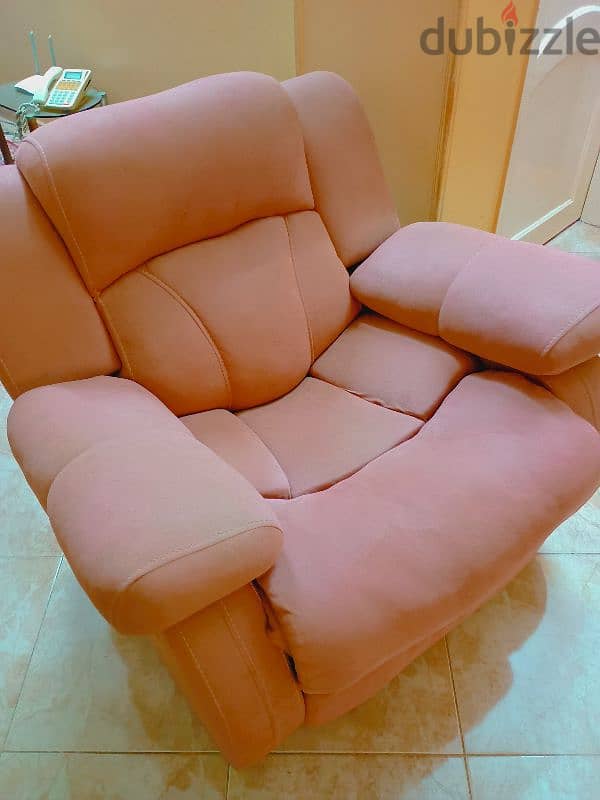 recliner/ lazyboy كرسي استرخاء 3