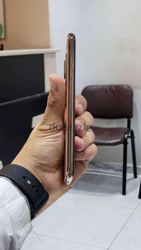 iPhone XS Max 2