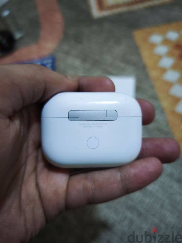 Apple AirPods Pro 2 type C with cover used one months only 2