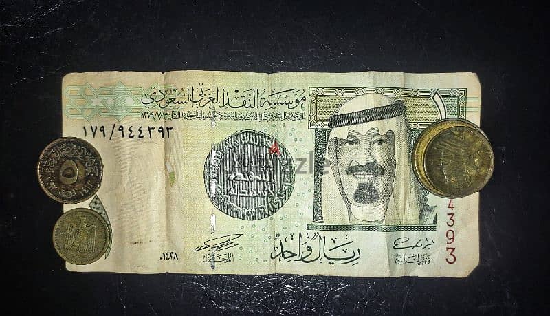 عملات مصرية وسعودية قديمة 4