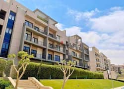 Apartment resale Fully finished with Ac's fifth square al marasem  New Cairo 0