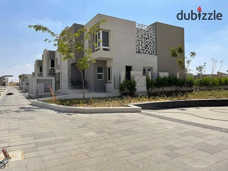 For quick sale, a twin house ready for delivery in Badya Palm Hills, in installments 3