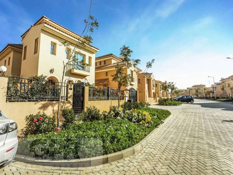 3BR partment for sale in Hyde Park 150m with installments New Cairo 25