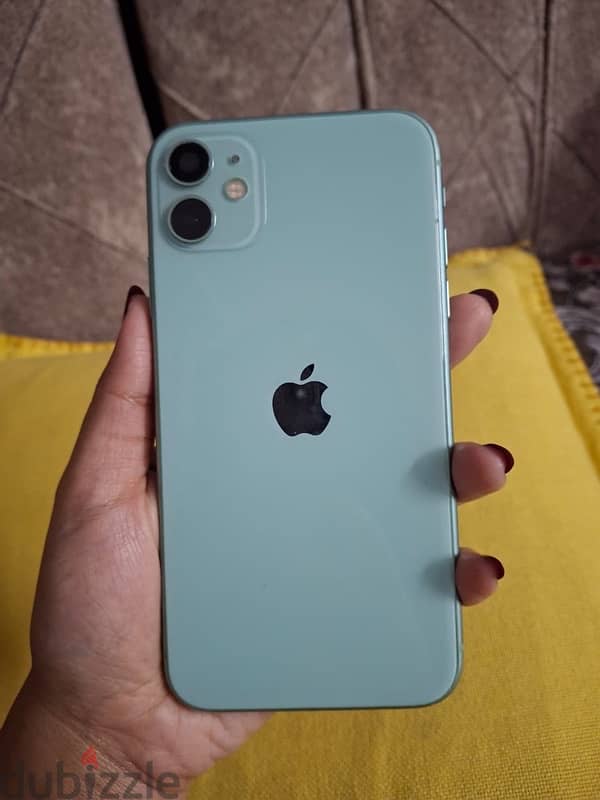 iPhone 11 حاله ممتازه استعمال نضيف 1