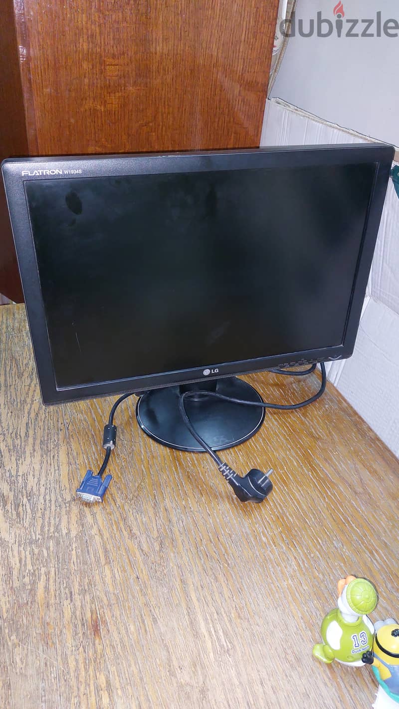 LG flatron w1934s monitor 0